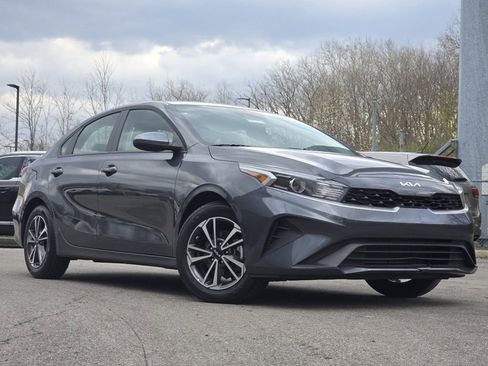 Used 2024 Kia Forte LXS FWD image 1