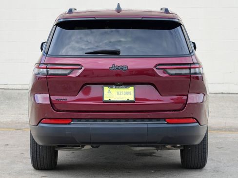 Used 2024 Jeep Grand Cherokee L Altitude AWD/4WD image 49
