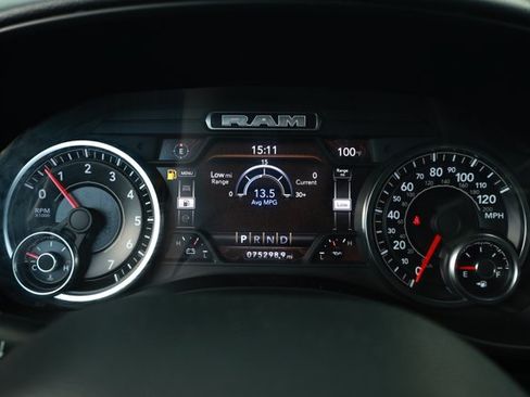 Used 2022 RAM 1500 Big Horn AWD/4WD image 12