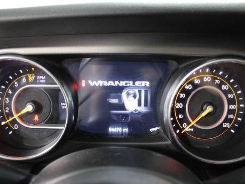 Used 2018 Jeep Wrangler Unlimited Sport AWD/4WD image 18