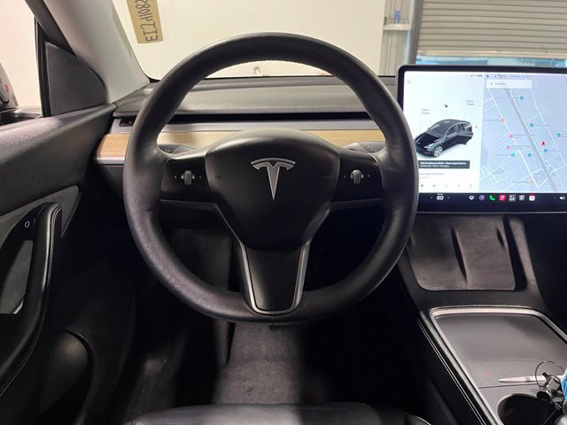 Used 2021 Tesla Model Y Long Range AWD/4WD image 22