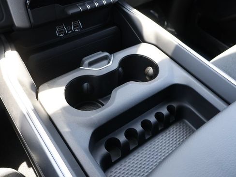 New 2026 RAM 1500 Big Horn AWD/4WD image 39