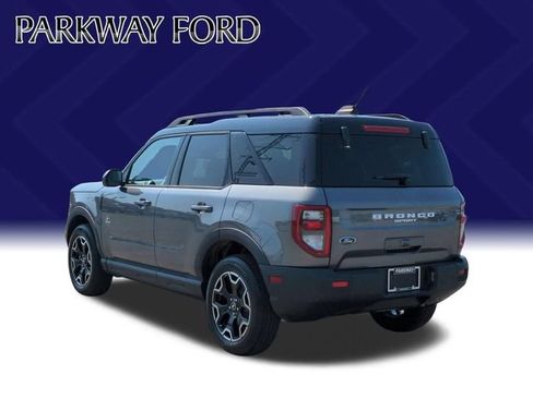 Used 2025 Ford Bronco Sport Outer Banks AWD/4WD image 3