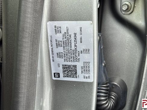 Used 2023 Chevrolet Colorado ZR2 w/ ZR2 Convenience Package III image 32