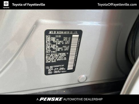Used 2021 Nissan Armada Platinum w/ Captain's Chairs Package AWD/4WD image 34