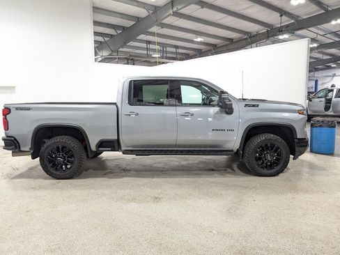 Used 2025 Chevrolet Silverado 2500 LTZ w/ Trail Boss Package AWD/4WD image 2