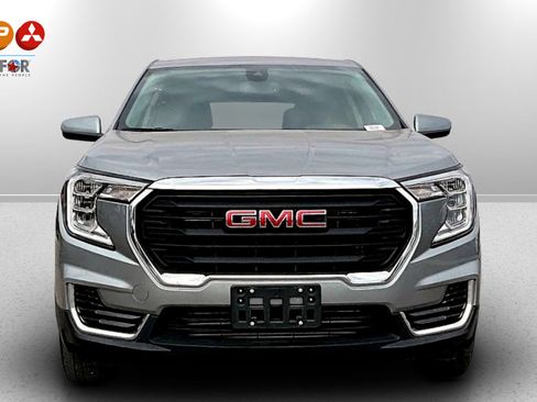 Used 2025 GMC Terrain Elevation image 3