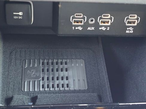 New 2026 Jeep Grand Wagoneer Limited w/ Rear Seat Video Group I AWD/4WD image 18