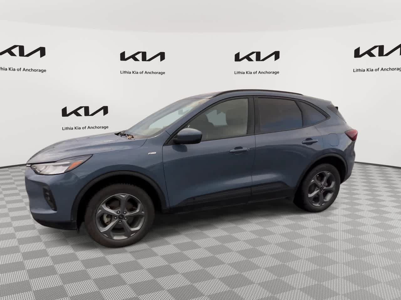 Used 2025 Ford Escape ST-Line Select AWD/4WD image 6