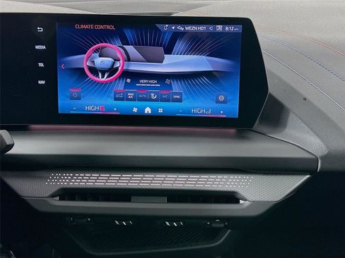 Certified 2025 BMW M235i xDrive w/ Premium Package image 16