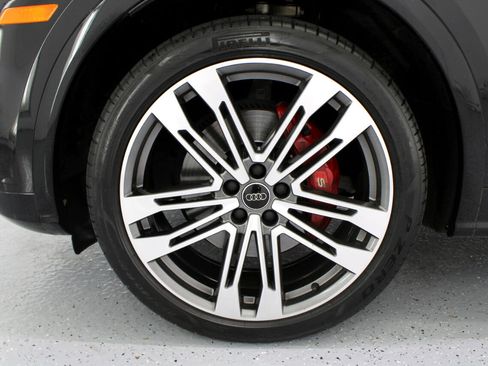 Used 2019 Audi SQ5 Premium Plus w/ Premium Plus Package image 78