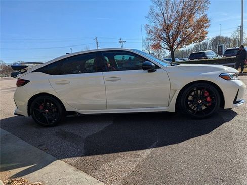 Used 2023 Honda Civic Type R image 7