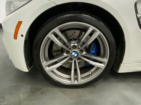 Used 2015 BMW M4 Coupe w/ Executive Package RWD image 19