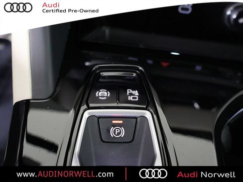 Certified 2025 Audi Q5 Premium w/ Convenience Package AWD/4WD image 5