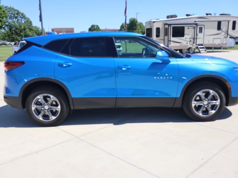 Used 2024 Chevrolet Blazer LT w/ LPO, Floor Liner Package FWD image 4