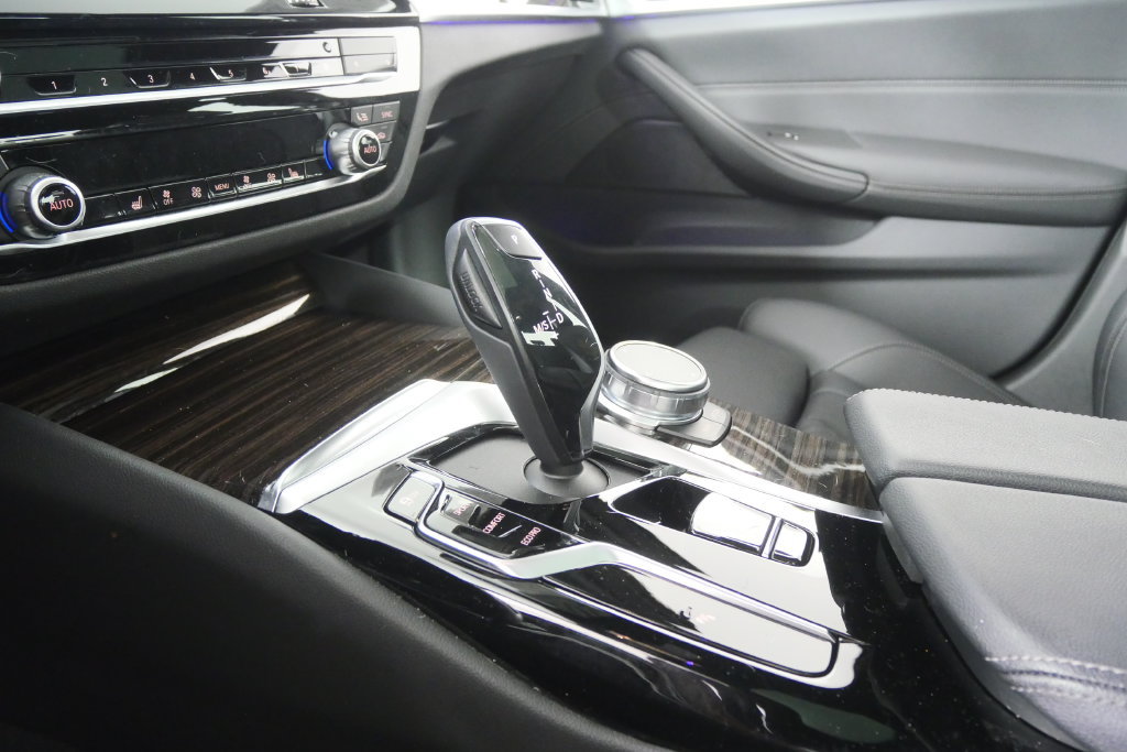 Certified 2023 BMW 530i xDrive w/ Convenience Package AWD/4WD image 21