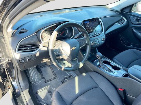 Used 2023 Chevrolet Malibu LT image 8
