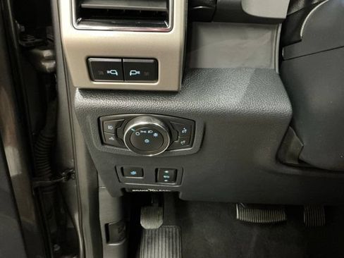 Used 2022 Ford F250 Lariat w/ Lariat Ultimate Package AWD/4WD image 22