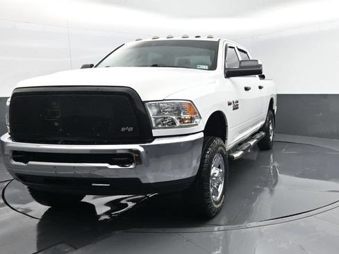 Used 2018 RAM 2500 Tradesman w/ Chrome Appearance Group AWD/4WD image 21