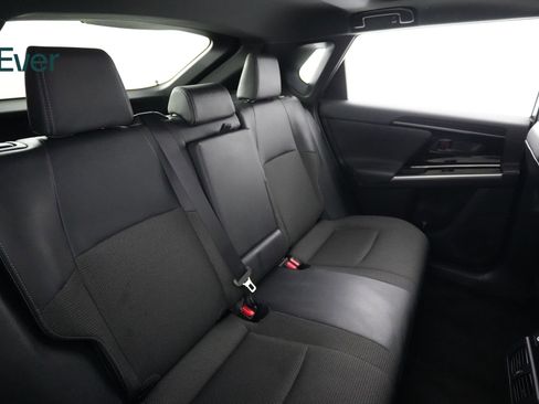 Used 2025 Toyota bZ4X AWD w/ Weather Package image 5