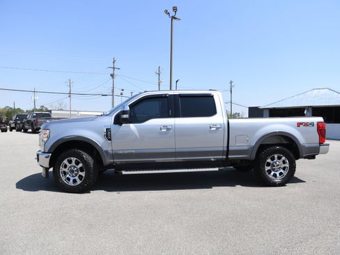 Used 2022 Ford F250 Lariat w/ Lariat Ultimate Package AWD/4WD image 12
