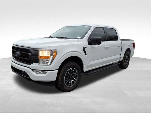 Certified 2021 Ford F150 XLT w/ Equipment Group 301A Mid image 2