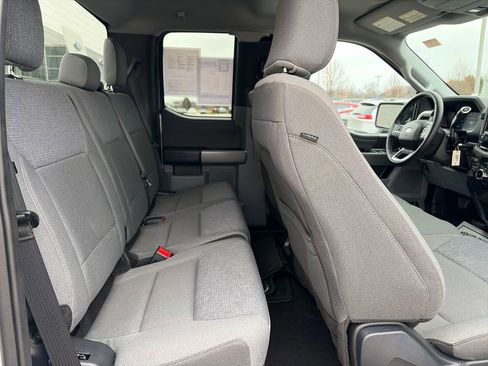 Used 2024 Ford F150 XLT image 36
