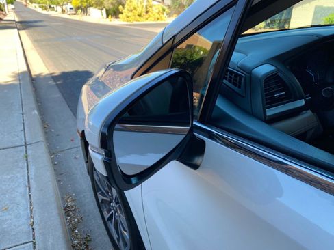 Used 2021 Honda Odyssey EX-L image 11