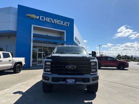 Used 2024 Ford F350 Lariat w/ Lariat Ultimate Package AWD/4WD image 7
