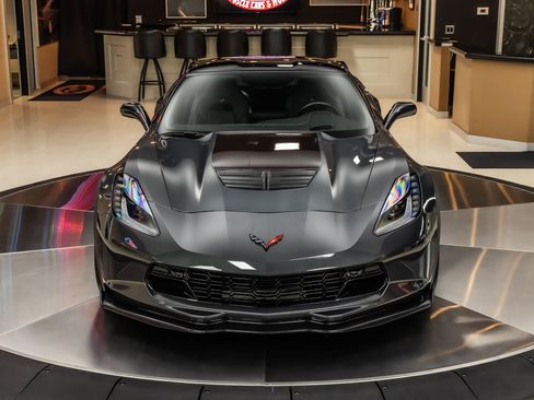 Used 2017 Chevrolet Corvette Z06 image 8