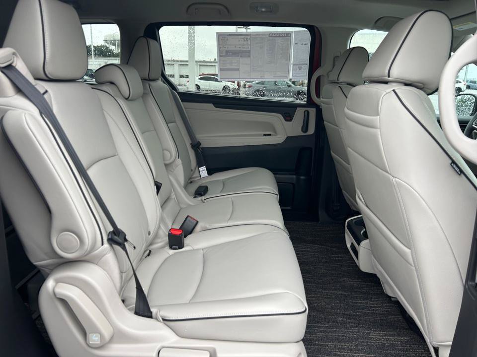 New 2027 Honda Odyssey Touring image 29