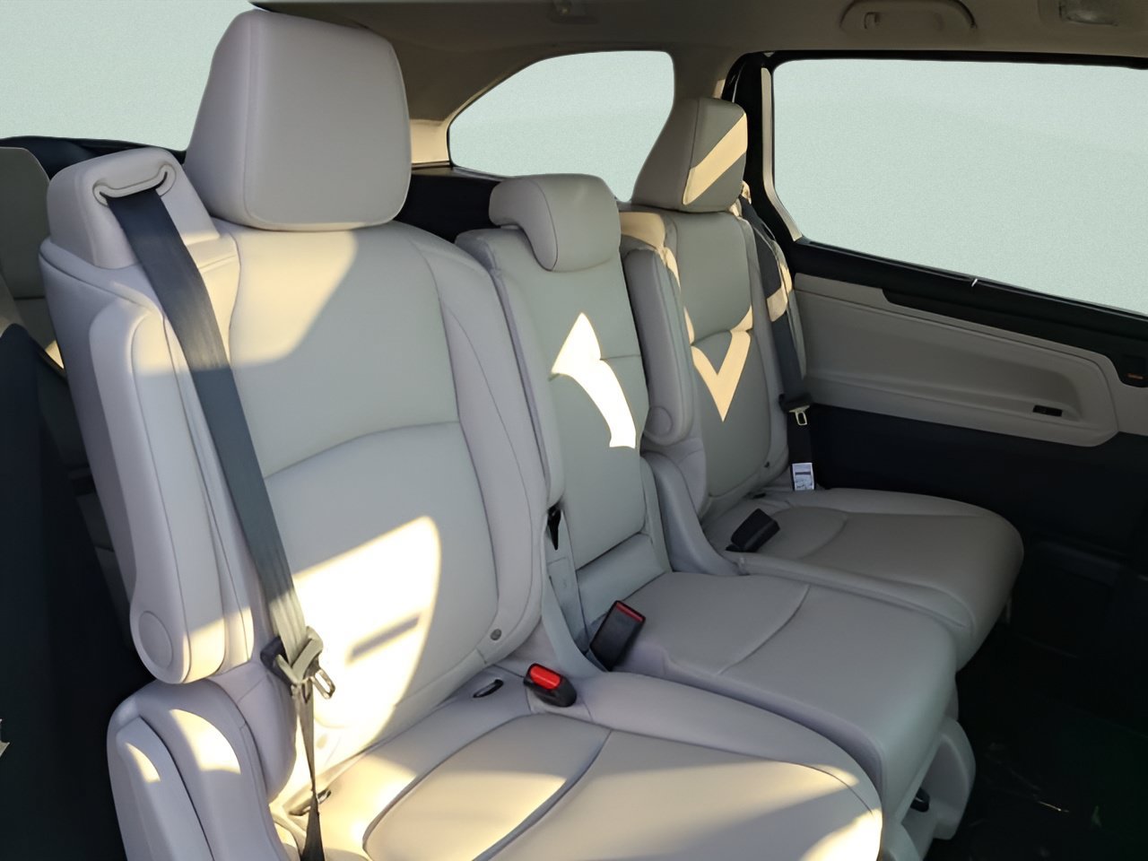 New 2027 Honda Odyssey EX-L image 17