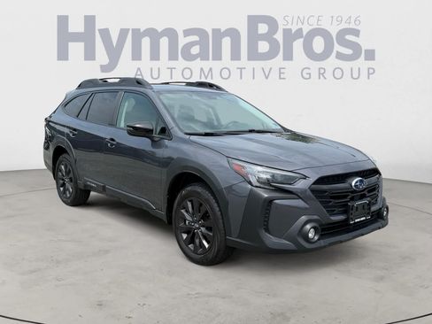 Used 2025 Subaru Outback Onyx Edition w/ Popular Package #2 AWD/4WD image 1