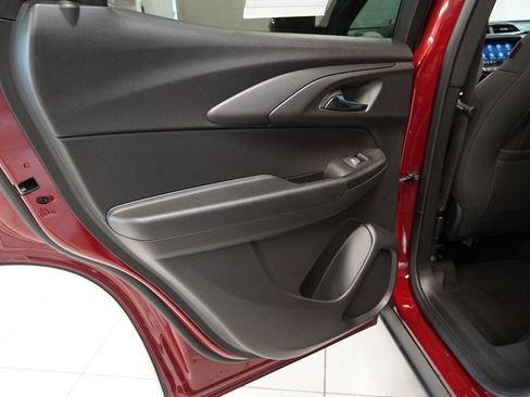 Used 2023 Chevrolet TrailBlazer RS w/ Convenience Package FWD image 25