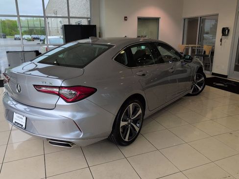Certified 2025 Acura TLX w/ Technology Package FWD image 5