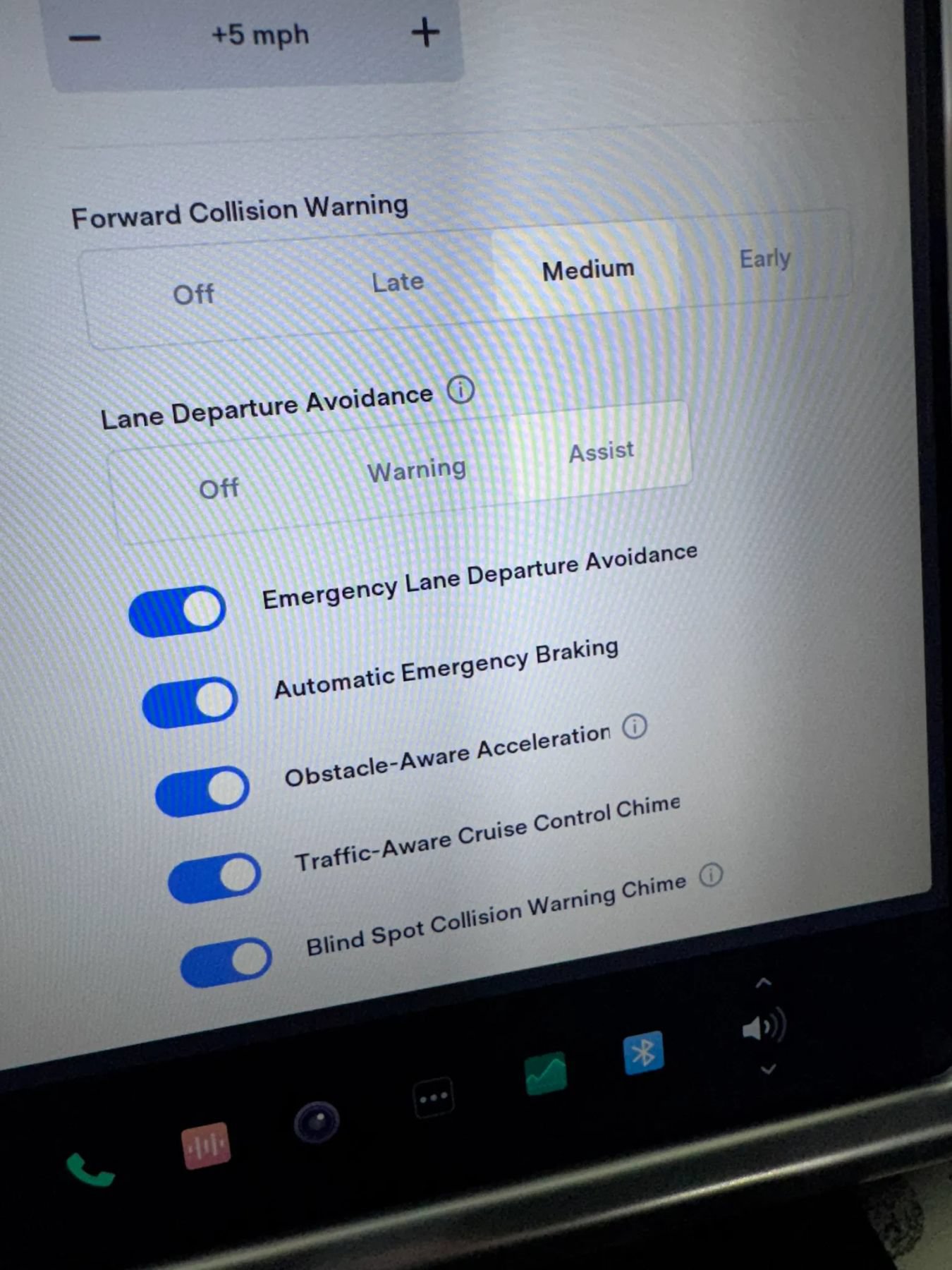 Used 2017 Tesla Model X 90D AWD/4WD image 17