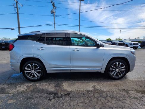 Used 2019 GMC Terrain Denali w/ Advanced Safety Package AWD/4WD image 6