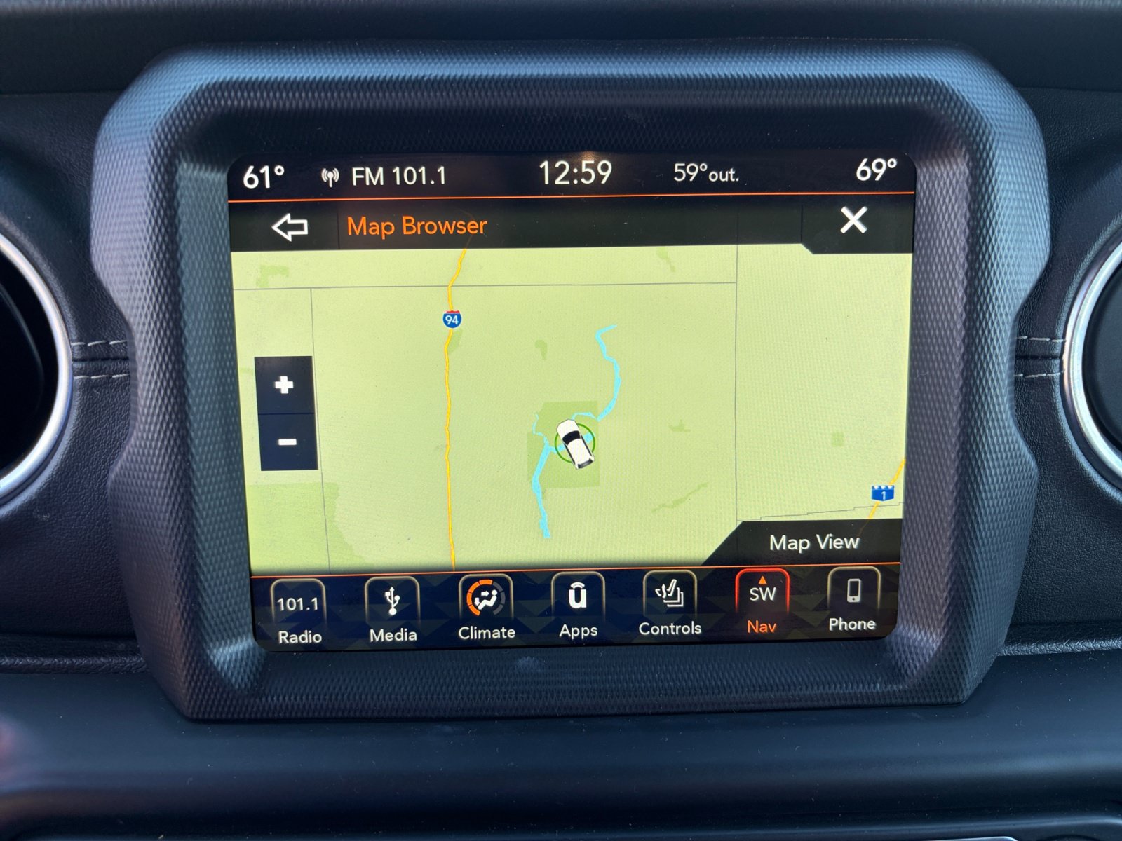 Used 2019 Jeep Wrangler Unlimited Sahara w/ Dual Top Group AWD/4WD image 19