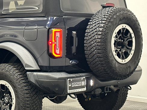 Used 2021 Ford Bronco Badlands image 7