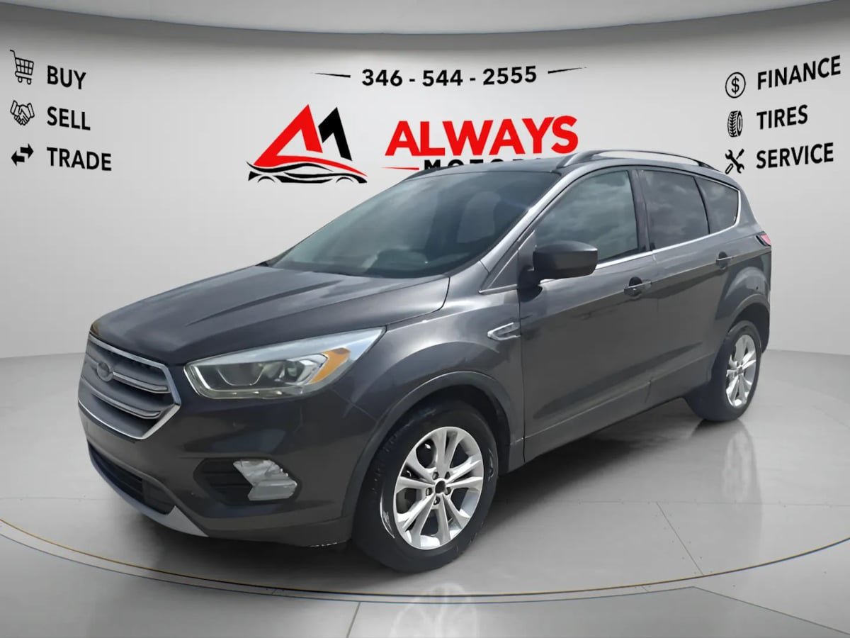 Used 2017 Ford Escape SE FWD image 2