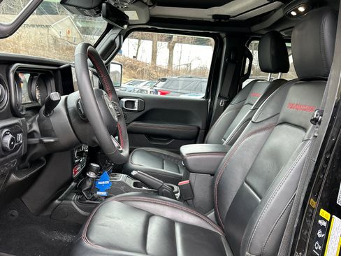 Used 2024 Jeep Wrangler Unlimited Rubicon image 4