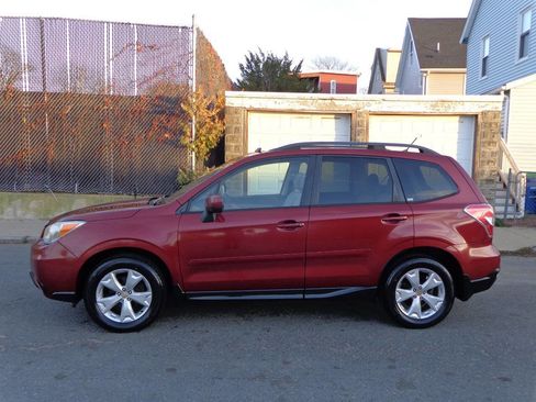 Used 2015 Subaru Forester 2.5i Premium w/ All-Weather Package image 7