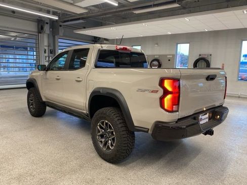 New 2026 Chevrolet Colorado ZR2 w/ Technology Package AWD/4WD image 8