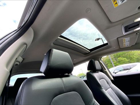 Used 2024 Honda HR-V EX-L image 24