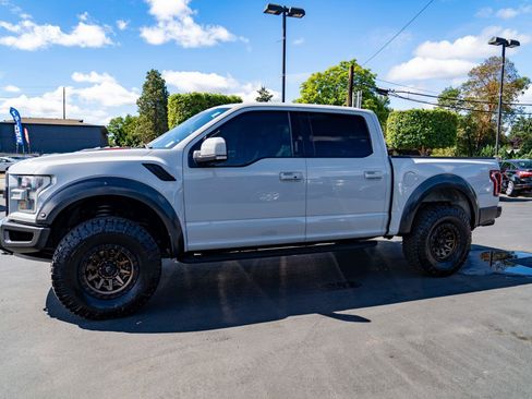 Used 2017 Ford F150 Raptor w/ Equipment Group 802A Luxury AWD/4WD image 13