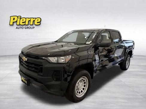 Used 2023 Chevrolet Colorado W/T RWD image 1
