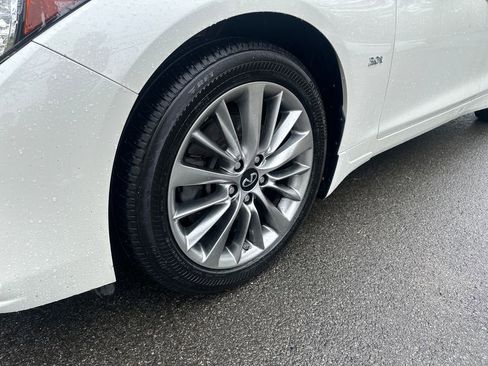 Used 2019 INFINITI Q50 Luxe w/ All Weather Package (L93) AWD/4WD image 2