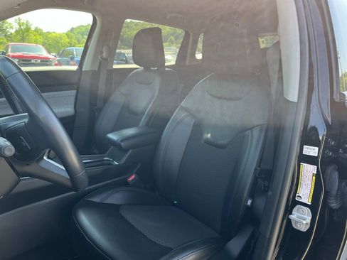 Used 2022 Jeep Compass Latitude w/ Convenience Group AWD/4WD image 28