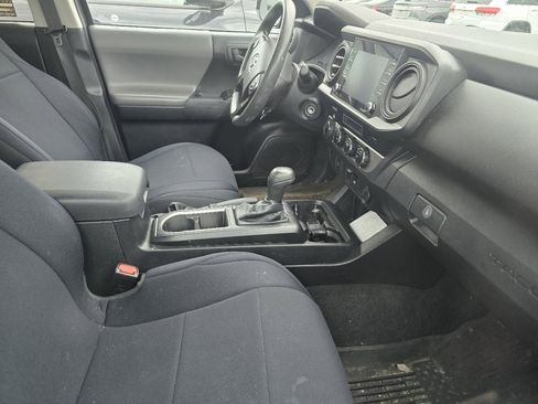 Used 2021 Toyota Tacoma SR image 18