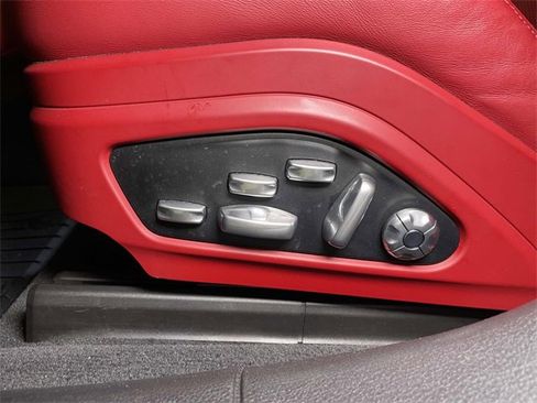 Used 2021 Porsche Panamera GTS image 17